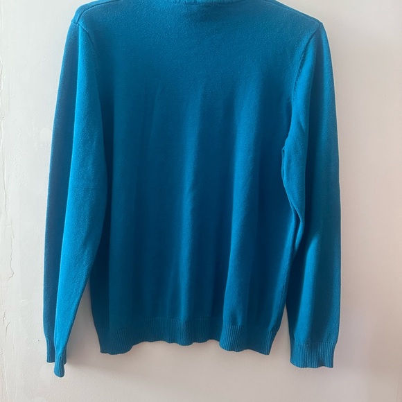 NORTHERN REFLECTIONS Turtleneck Sweater - Picture 4 of 6